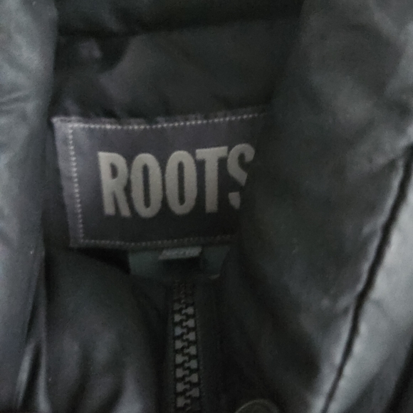 *SOLD* ROOTS down coat feathers long jacket black hood sz XS - Picture 5 of 9